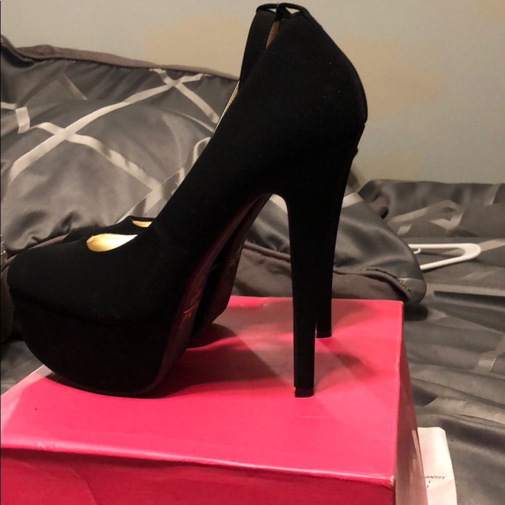 Only wore a few times